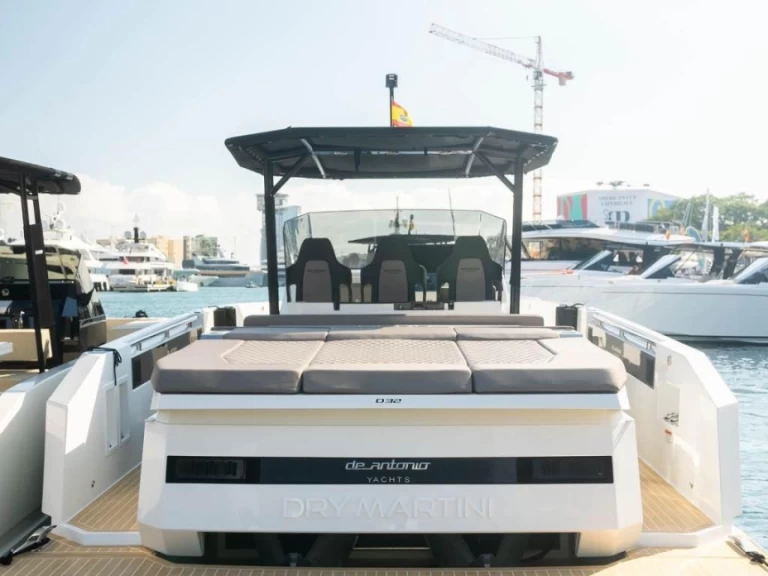 DE ANTONIO Yachts 32 OPEN mieten Mahón
