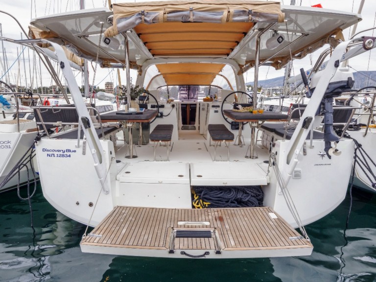 Segelboot mieten in Néa Péramos zum besten Preis