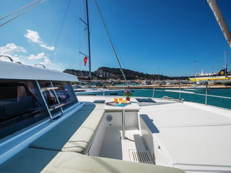 Boot mieten Nidri günstig Bali Catsmart