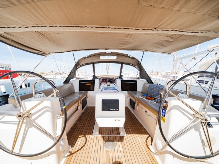 Segelboot mit oder ohne Skipper Dufour mieten in Rhodos