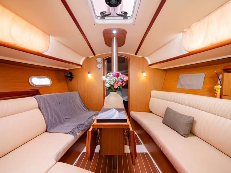 YachtCharter in Lavrion - Jeanneau Sun Odyssey 32i auf SamBoat