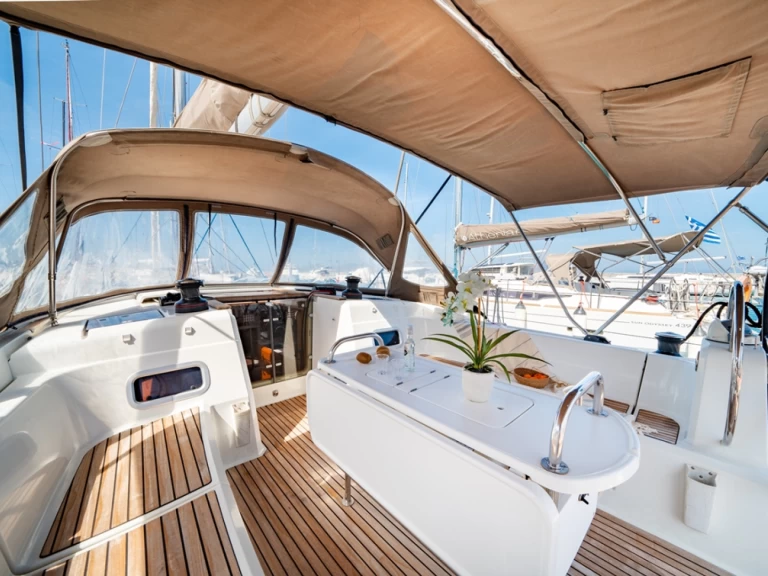 Segelboot mieten in Nidri zum besten Preis