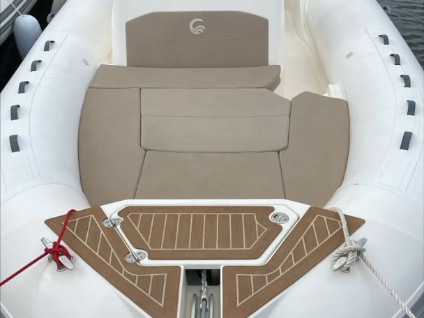 Vermietung Schlauchboot Capelli mit Führerschein