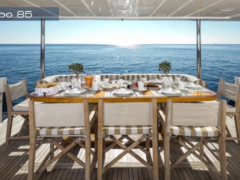 YachtCharter in Mykonos (City) - Posillipo 85 auf SamBoat