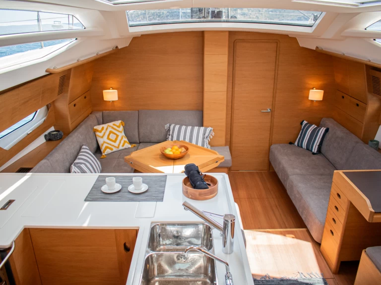 YachtCharter in Olympic Marine - X-Yachts Xc47 auf SamBoat