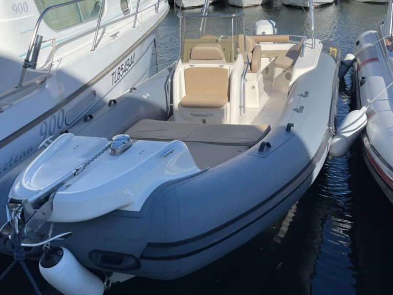 Schlauchboot mit oder ohne Skipper Bsc mieten in Hyères