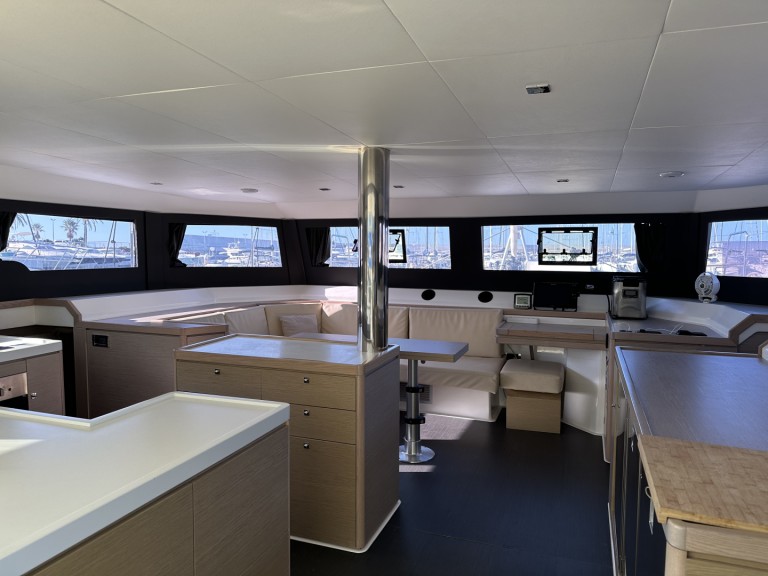 Ein Dufour Dufour 48 Cat[G] mieten in Furnari