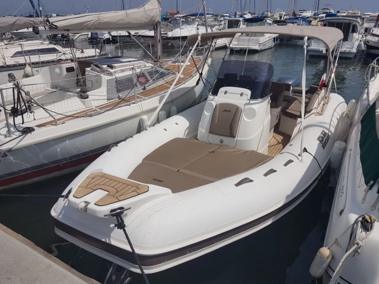 Vermietung Schlauchboot Joker Boat mit Führerschein