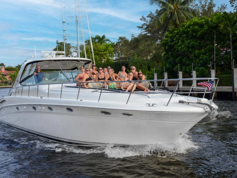 YachtCharter in Fort Lauderdale - Sea Ray 550 auf SamBoat