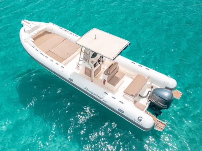 Boot mieten Poltu Quatu günstig Capelli 900 Sun 250 HP