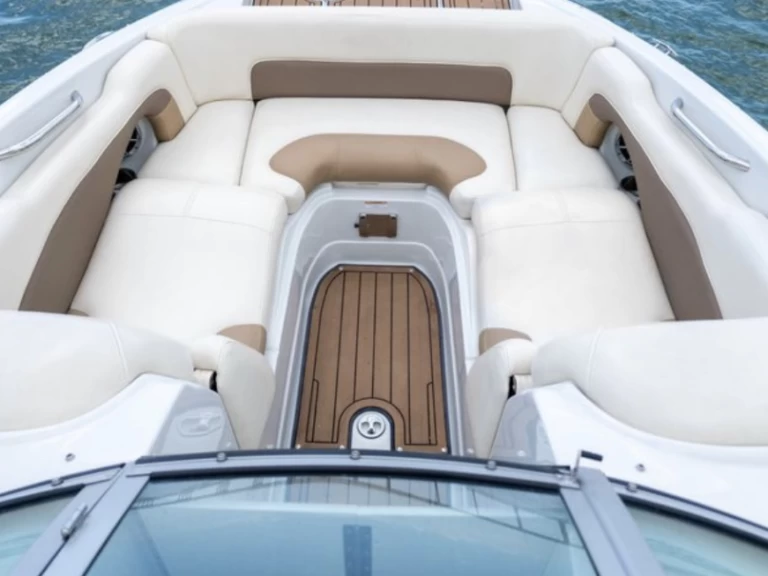 Bootsverleih Crownline Eclipse E-4 Miami Beach Samboat