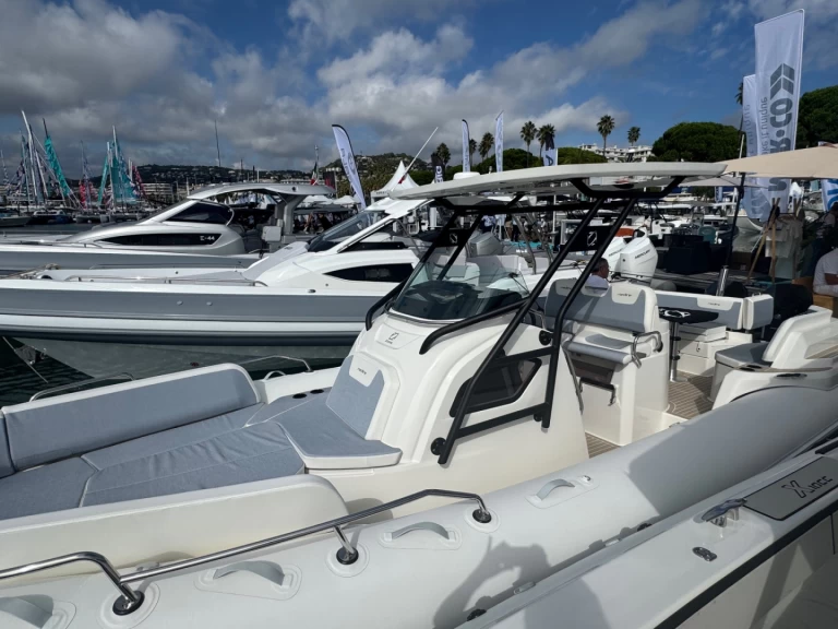 Bootsverleih Zodiac Medline 9 Propriano Samboat