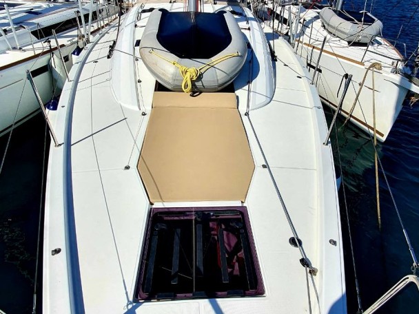 Ein Jeanneau Jeanneau 54 mieten in Rhodos