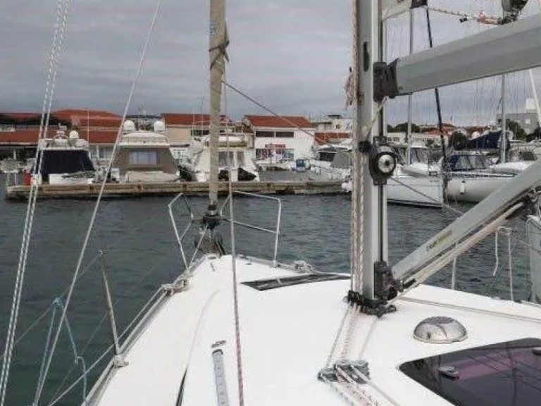Ein Bavaria Cruiser 32 mieten in Punat