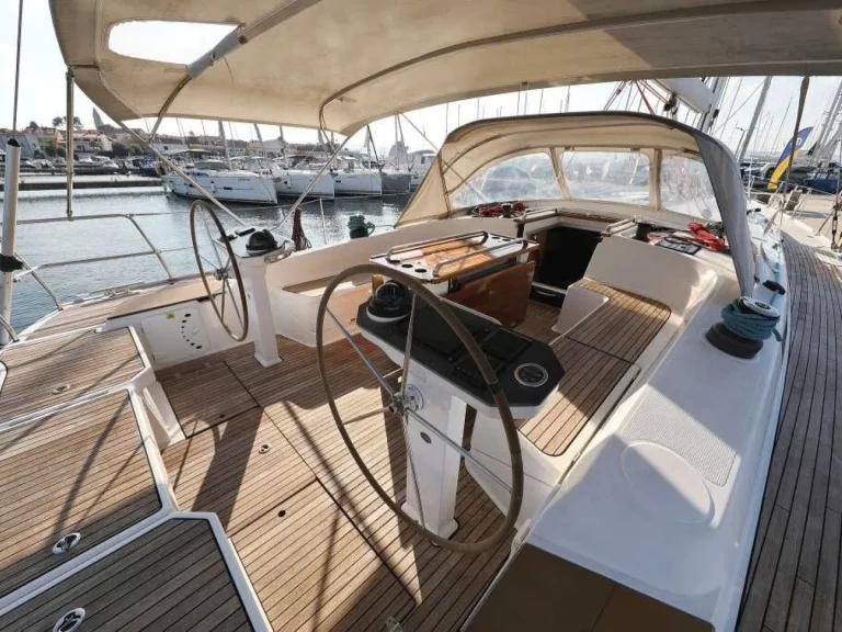 Bootsverleih Bavaria Cruiser 56 Primošten Samboat