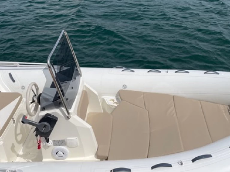 Motorboot mieten in Porto Cervo - Capelli Tempest 570 40 HP