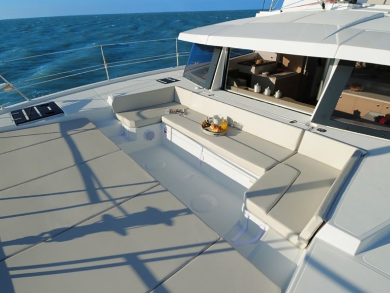 Katamaran mieten in Nettuno zum besten Preis