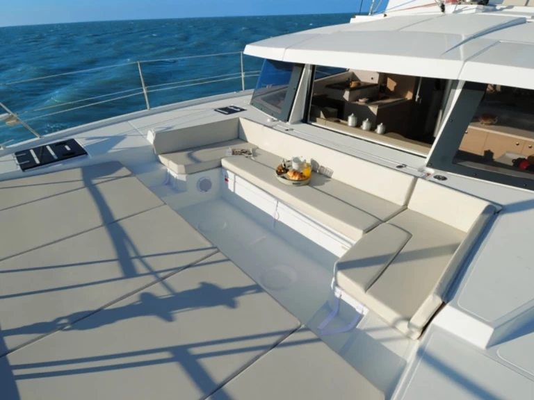 Katamaran mieten in Nettuno zum besten Preis