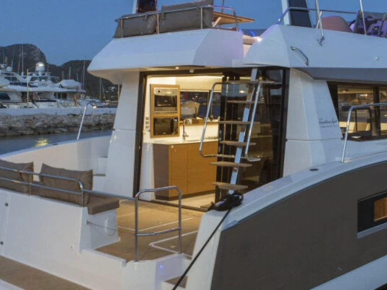 Ein Fountaine Pajot Fountaine Pajot MY 37 mieten in Primošten
