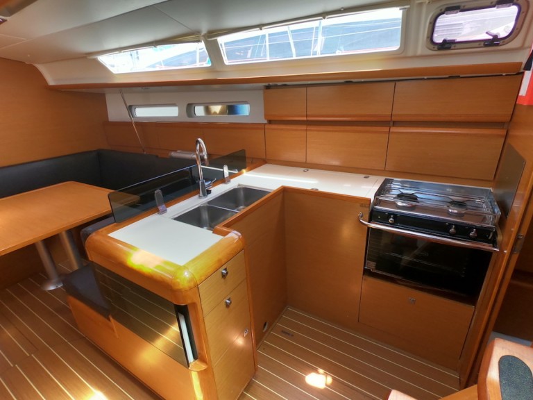 Bootsverleih Jeanneau Sun Odyssey 409 Olbia Samboat