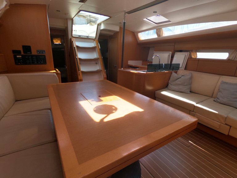 Segelboot mit oder ohne Skipper Jeanneau mieten in Olbia