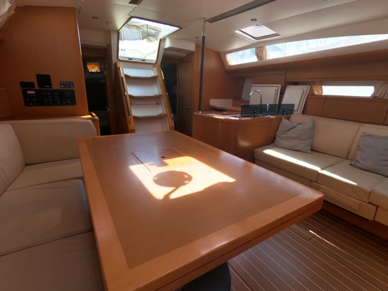 Segelboot mit oder ohne Skipper Jeanneau mieten in Olbia