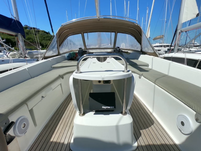 YachtCharter in Olbia - Jeanneau JEANNEAU YACHT 53 auf SamBoat