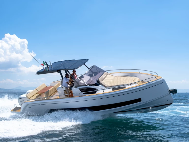 Ein Salpa Avantgarde 35 mieten in Juan-les-Pins