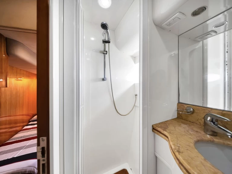 Yacht mit oder ohne Skipper Uniesse mieten in Miami Beach