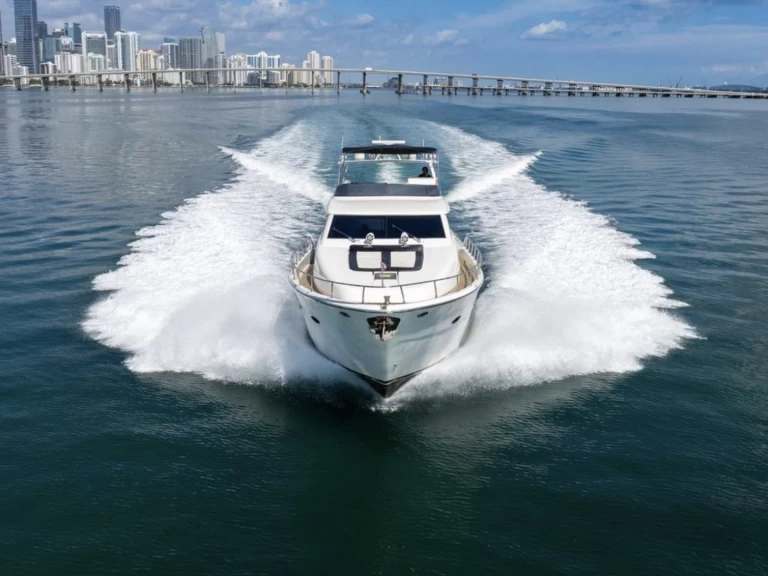 Vermietung Yacht Uniesse mit Führerschein