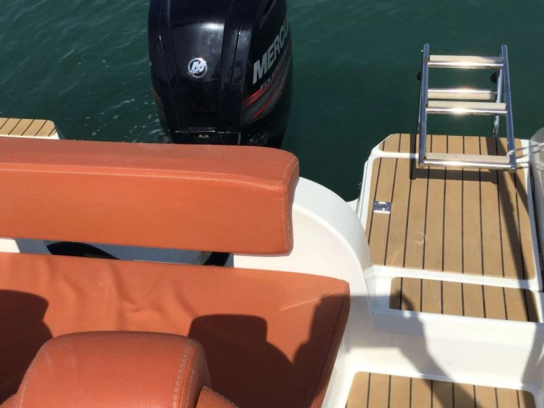 Motorboot mit oder ohne Skipper Okiboats mieten in Medulin