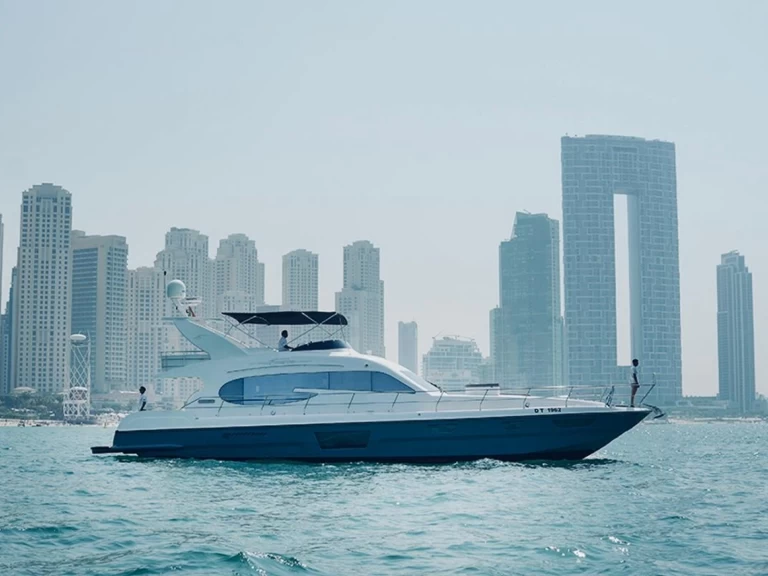 Yacht mieten in Dubaï harbour zum besten Preis