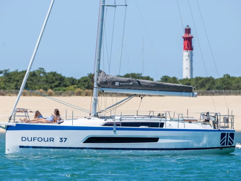 YachtCharter in La Rochelle - Dufour Dufour 37 auf SamBoat