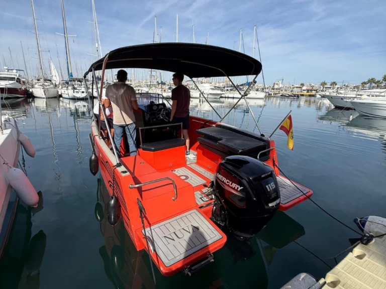 Ein Nuva Nuva M6 Open mieten in Alicante