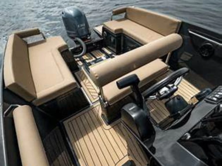 YachtCharter in Alicante - Nuva Nuva M6 Open auf SamBoat