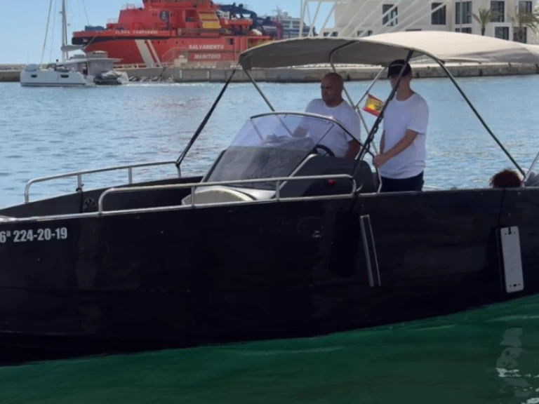 YachtCharter in Alicante - Nuva Nuva M6 Open auf SamBoat