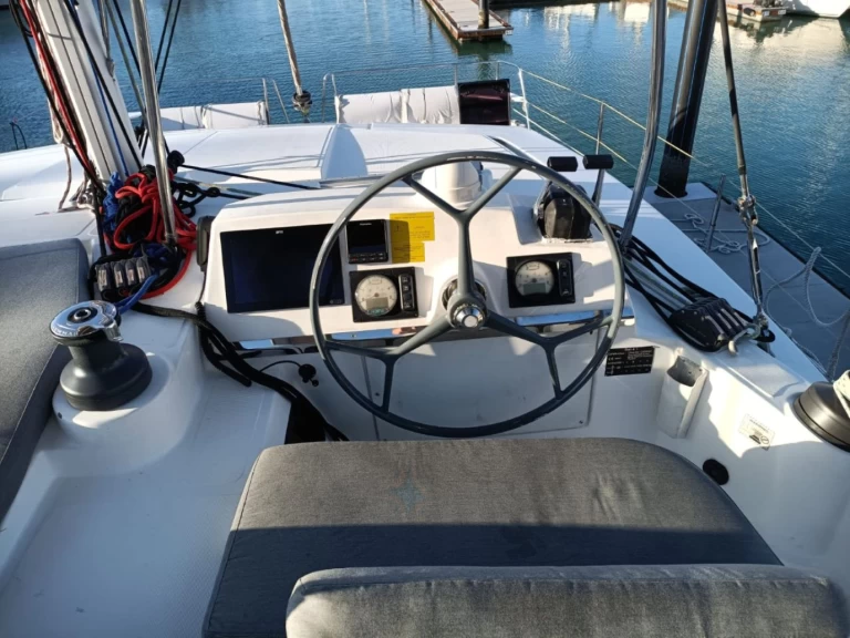 Katamaran mit oder ohne Skipper Bali mieten in La Paz