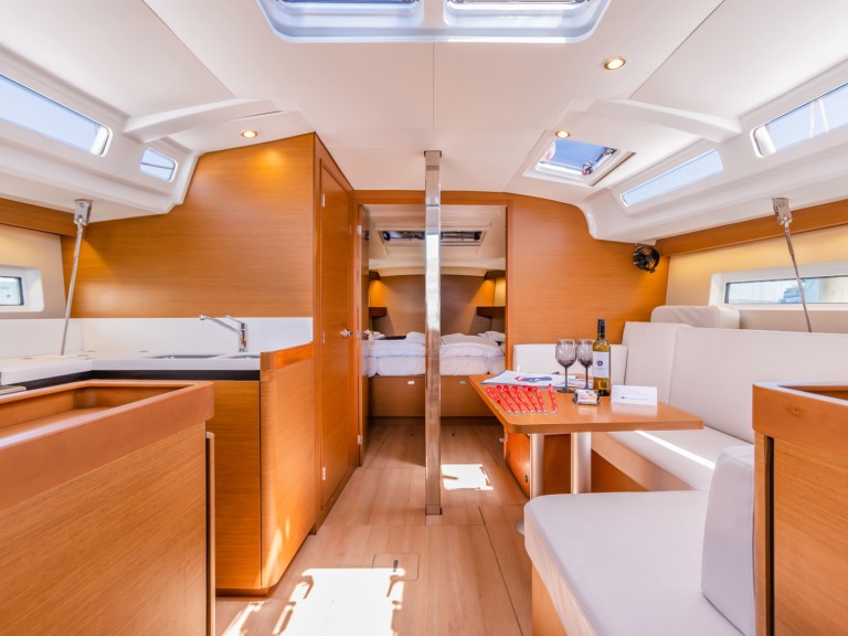Segelboot mieten in Nidri - Jeanneau Sun Odyssey 440
