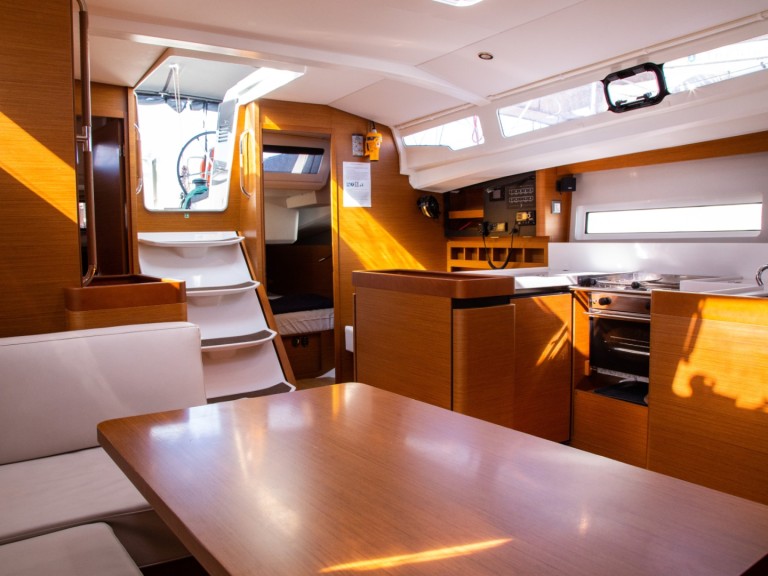 Segelboot mit oder ohne Skipper Jeanneau mieten in Nidri