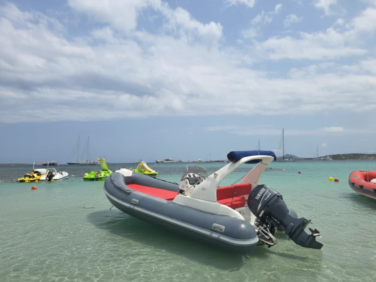 YachtCharter in Cugnana Verde - Sacs Sacs S 535 Jamaica auf SamBoat