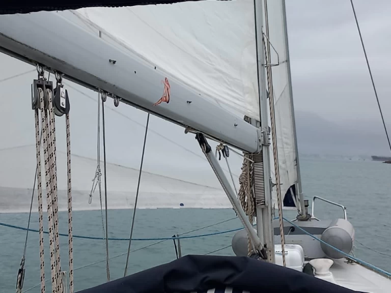 Ein Cantiere Del Pardo Grand Soleil 40 mieten in La Spezia