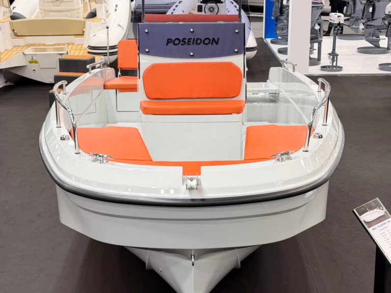 Poseidon Blu Water 210 mieten Trogir