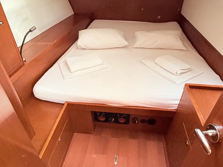 YachtCharter in Sukošan - Bénéteau Oceanis 48 auf SamBoat
