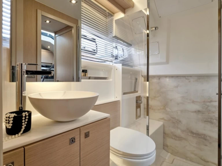 Motorboot mieten in Marina de Portimão zum besten Preis