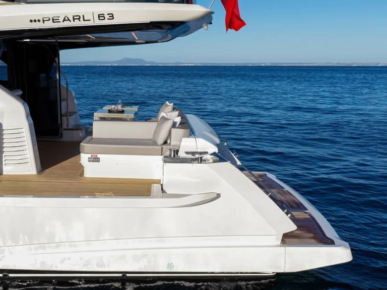 YachtCharter in Saint-Jean-Cap-Ferrat - Pearl Yachts Pearl 63 auf SamBoat