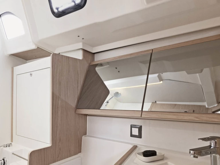 YachtCharter in Gouviá - Bénéteau Oceanis 46.1 auf SamBoat