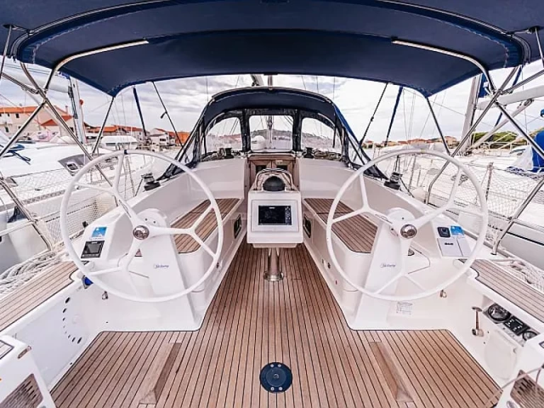 Segelboot mieten in Betina - Bavaria Cruiser 37