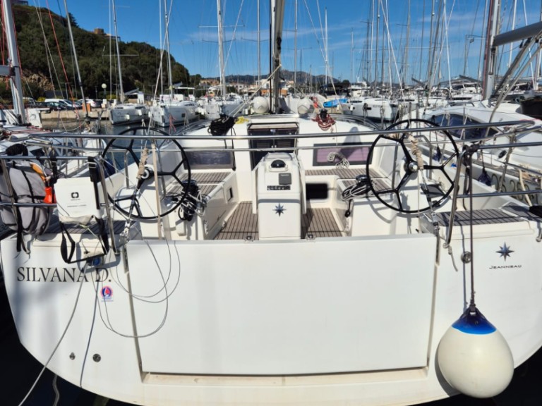 Bootsverleih Jeanneau Sun Odyssey 440 Olbia Samboat