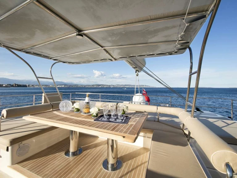 Ein Sunreef Free Spirit mieten in Korsika