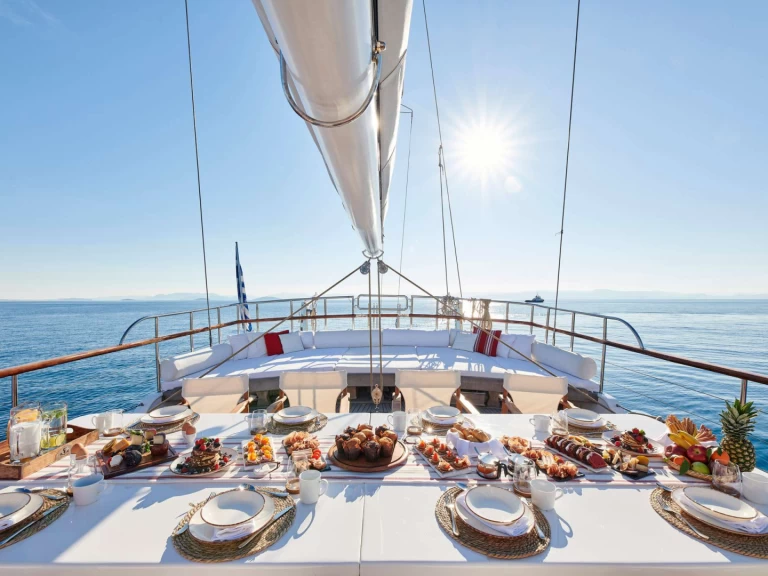 Yacht mieten in Piräus - Custom Gulet-Motor Sailor WHITE PEARL